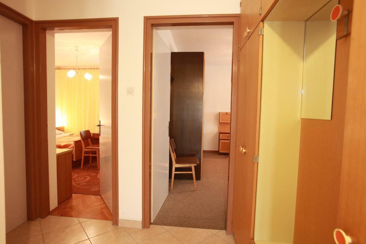 Apartments & Room Jagoda Baska  Exterior photo